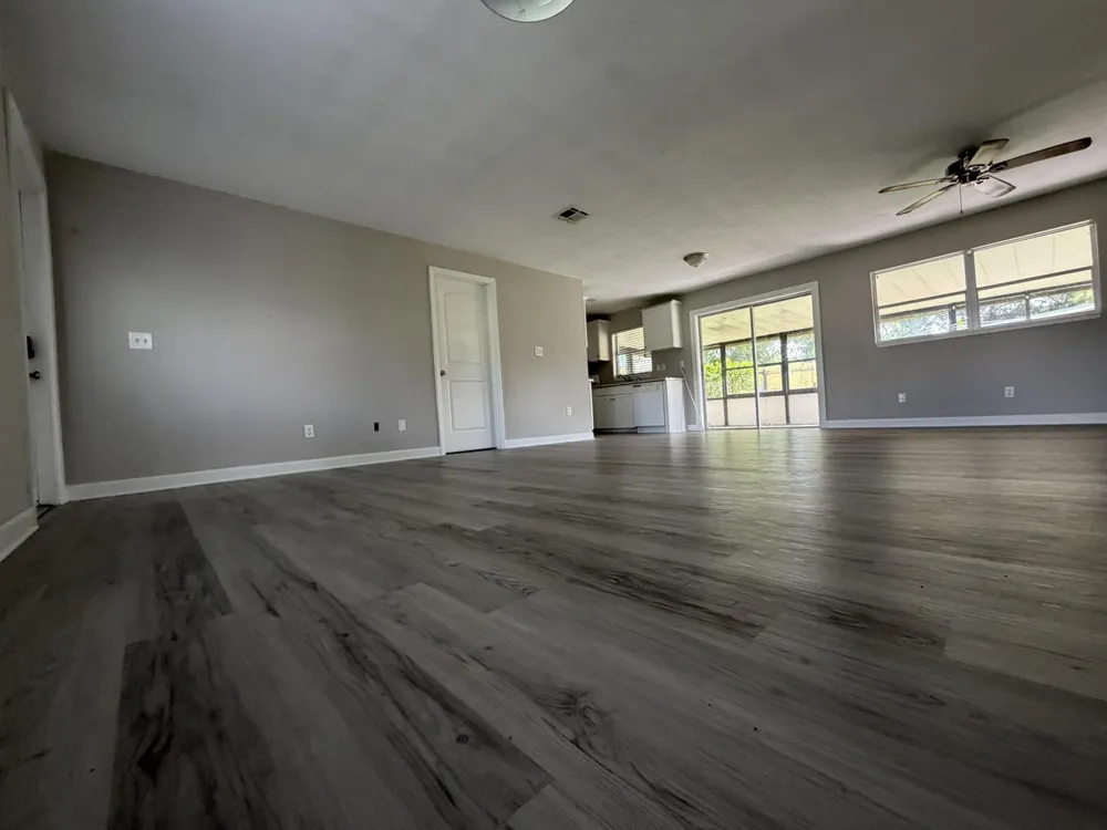 1633 SE ARAPAHO AVENUE Stuart, FL 34994