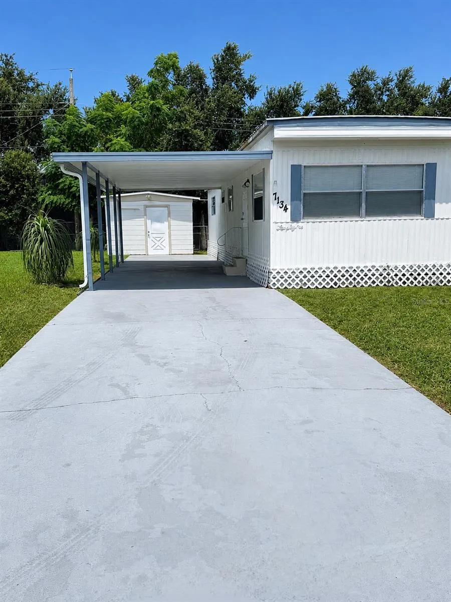 7134 LOFTY DRIVE Port Richey, FL 34668
