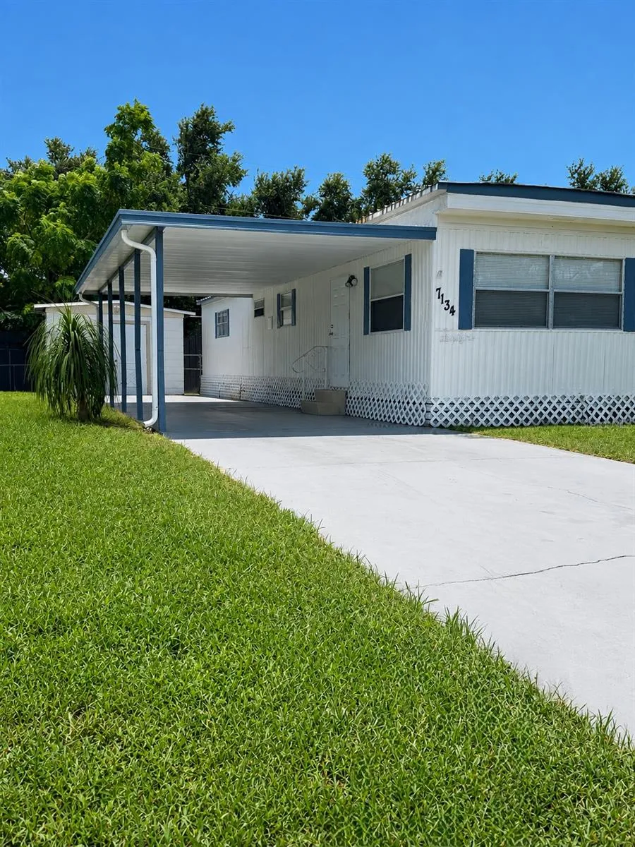 7134 LOFTY DRIVE Port Richey, FL 34668