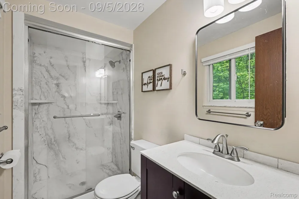 441 Pinehurst Drive Rochester Hills City, MI 48309