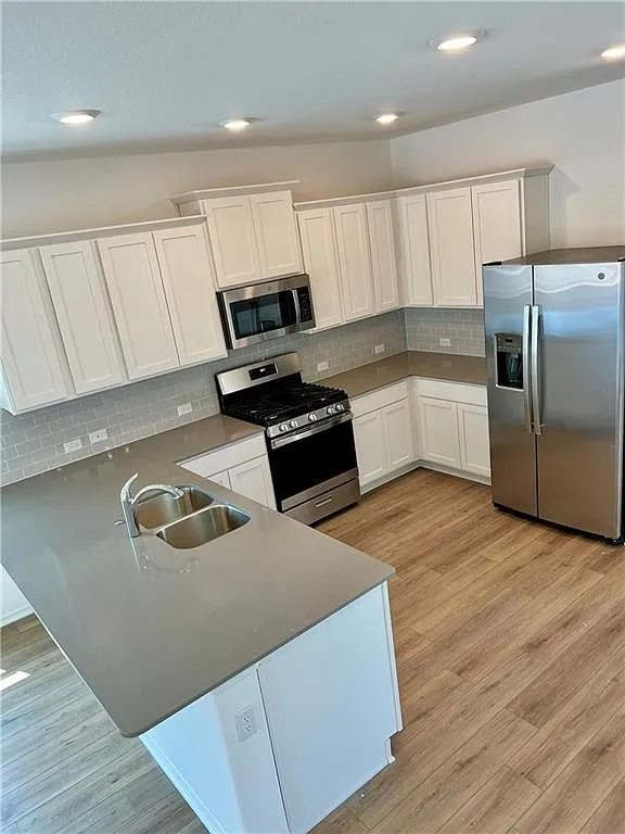 290 Silver Glen Drive Kyle, TX 78640