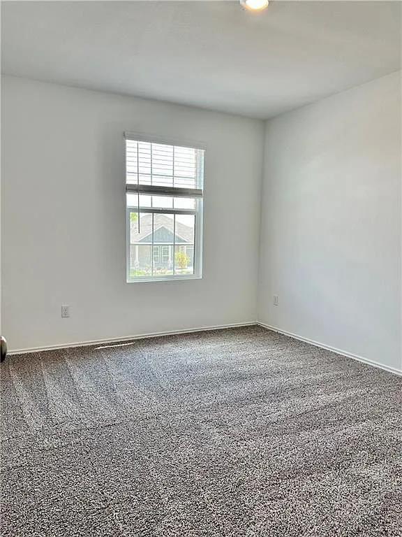 290 Silver Glen Drive Kyle, TX 78640