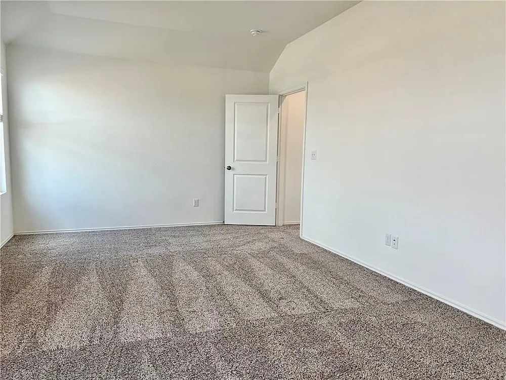 290 Silver Glen Drive Kyle, TX 78640