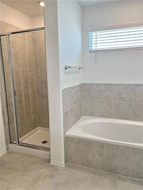 290 Silver Glen Drive Kyle, TX 78640