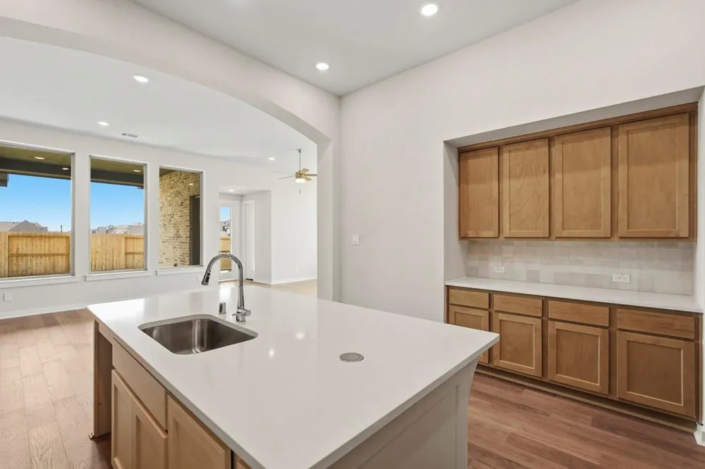 12339 Hudson Drive Mont Belvieu, TX 77523
