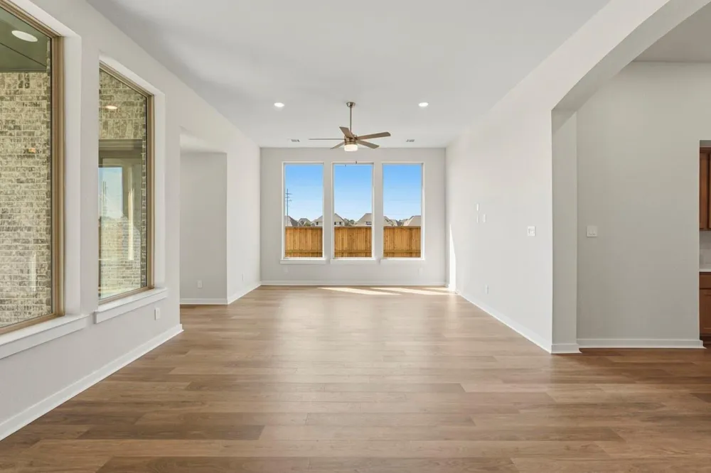 12339 Hudson Drive Mont Belvieu, TX 77523