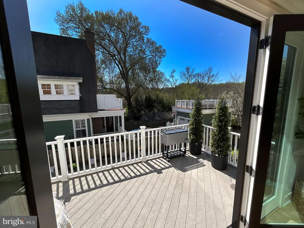 6427 83RD PLACE Cabin John, MD 20818