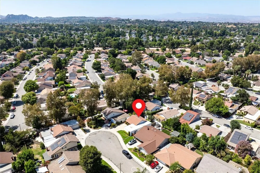 23533 Via Castanet Valencia, CA 91355