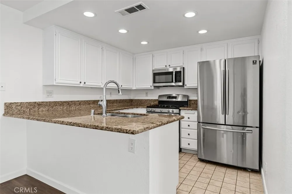 32 La Costa Court Laguna Beach, CA 92651