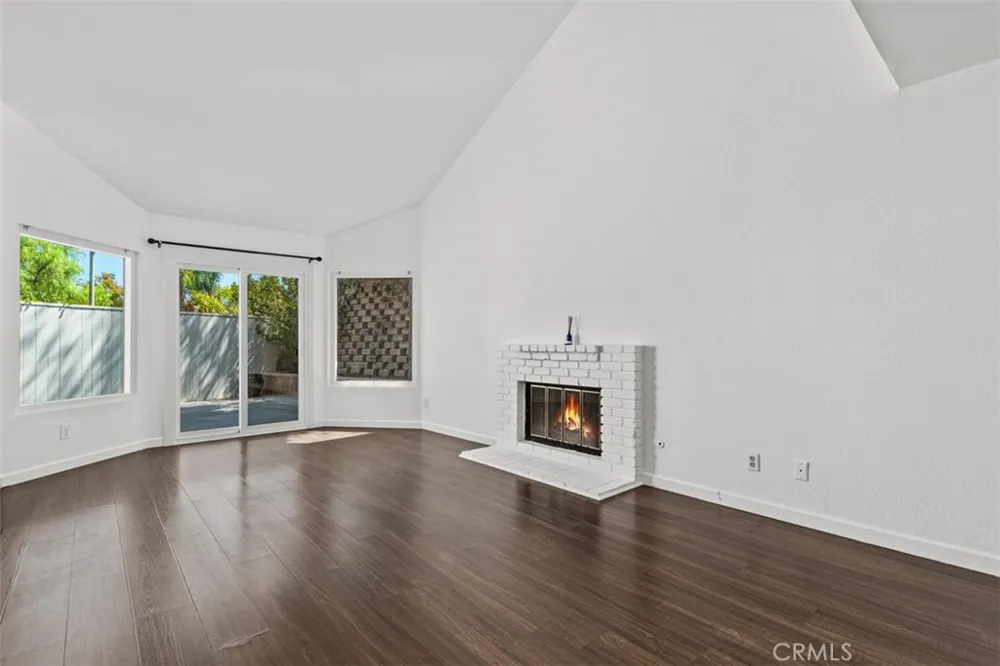32 La Costa Court Laguna Beach, CA 92651