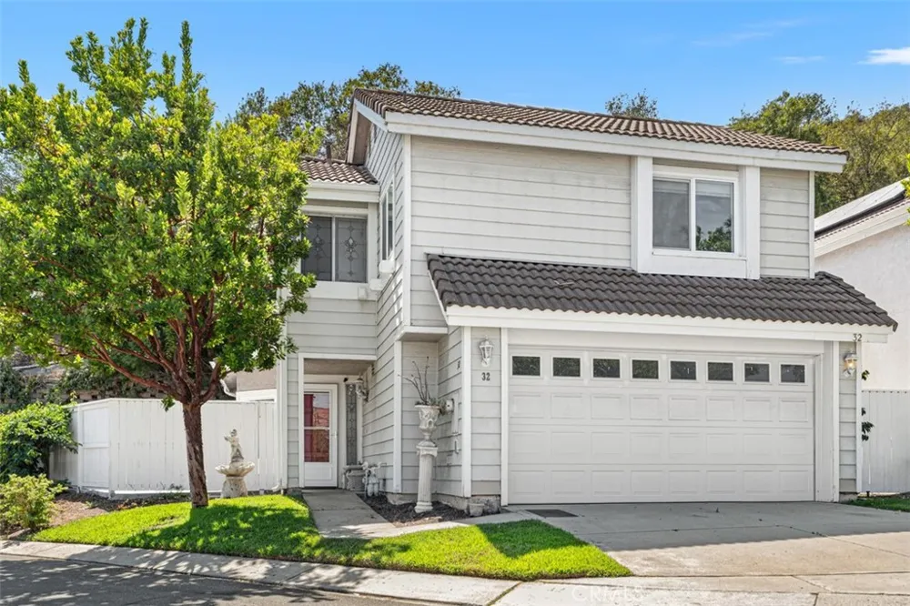 32 La Costa Court Laguna Beach, CA 92651