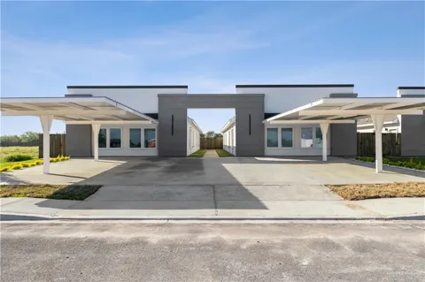 1301 Aryana Avenue #3