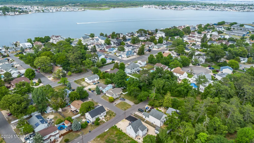 271 Kettle Creek Road Toms River, NJ 08753