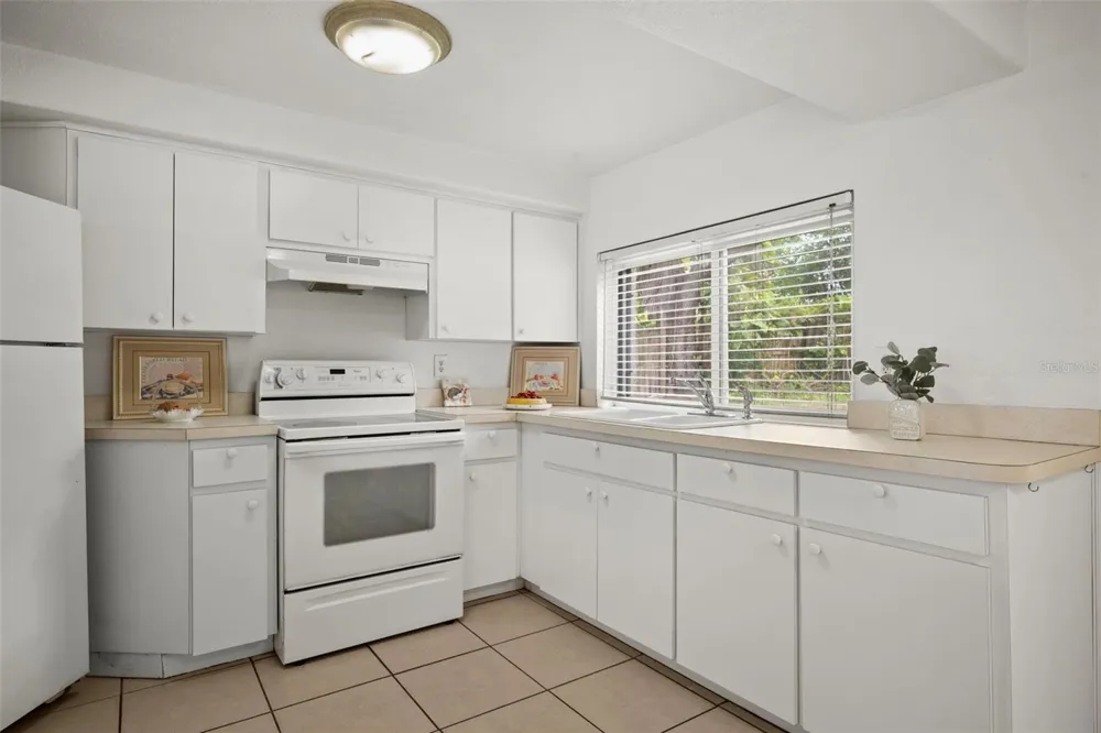 3438 KIMBERLY OAKS DRIVE Holiday, FL 34691
