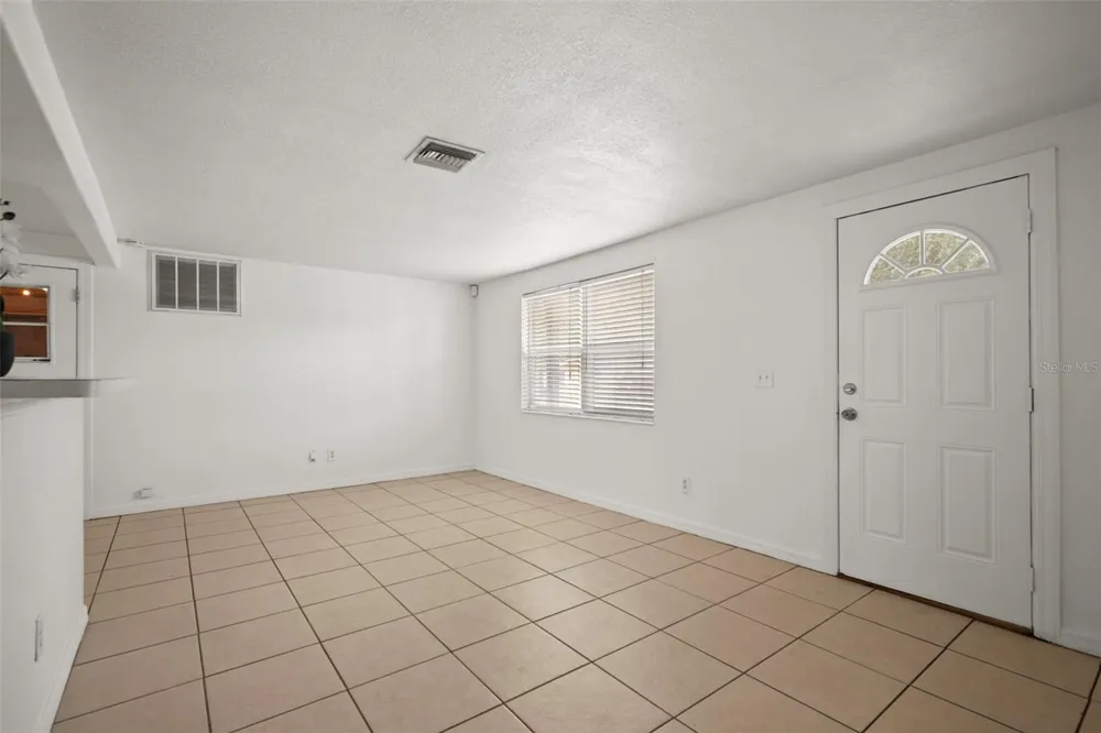 3438 KIMBERLY OAKS DRIVE Holiday, FL 34691