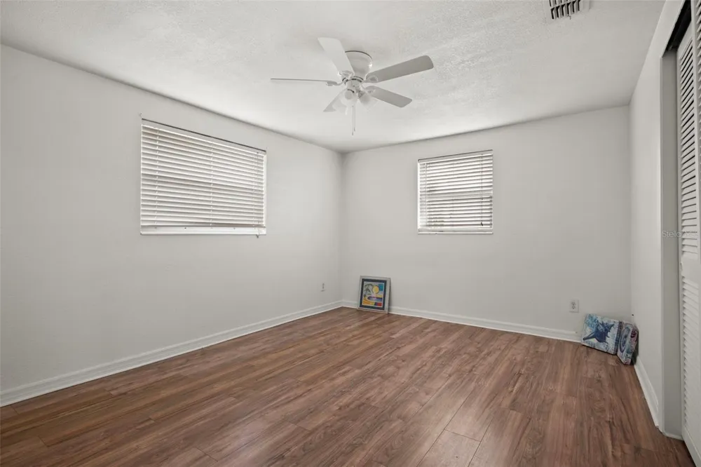 3438 KIMBERLY OAKS DRIVE Holiday, FL 34691