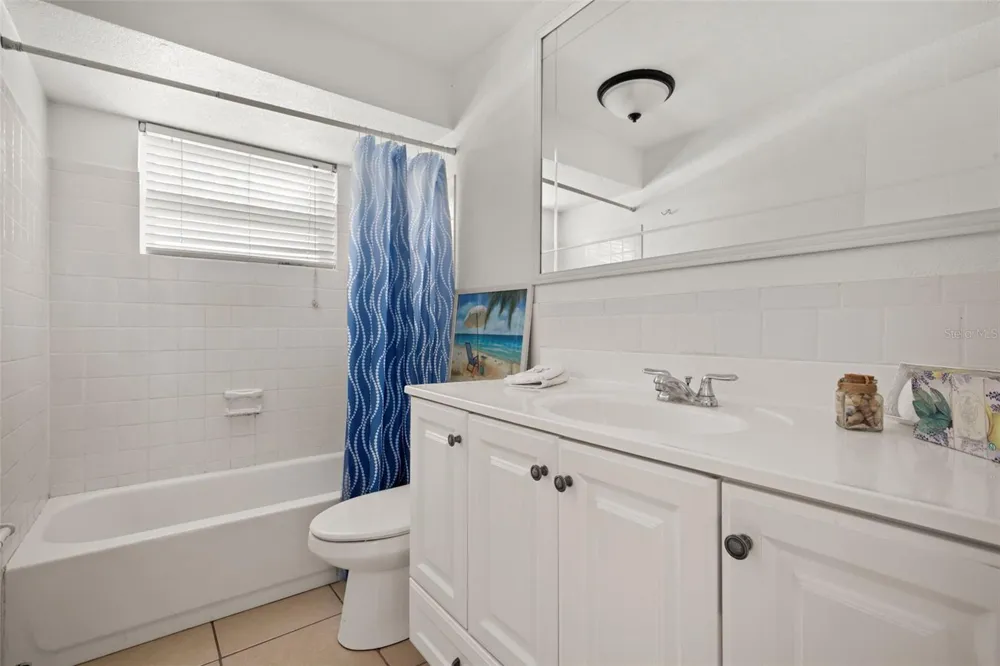 3438 KIMBERLY OAKS DRIVE Holiday, FL 34691