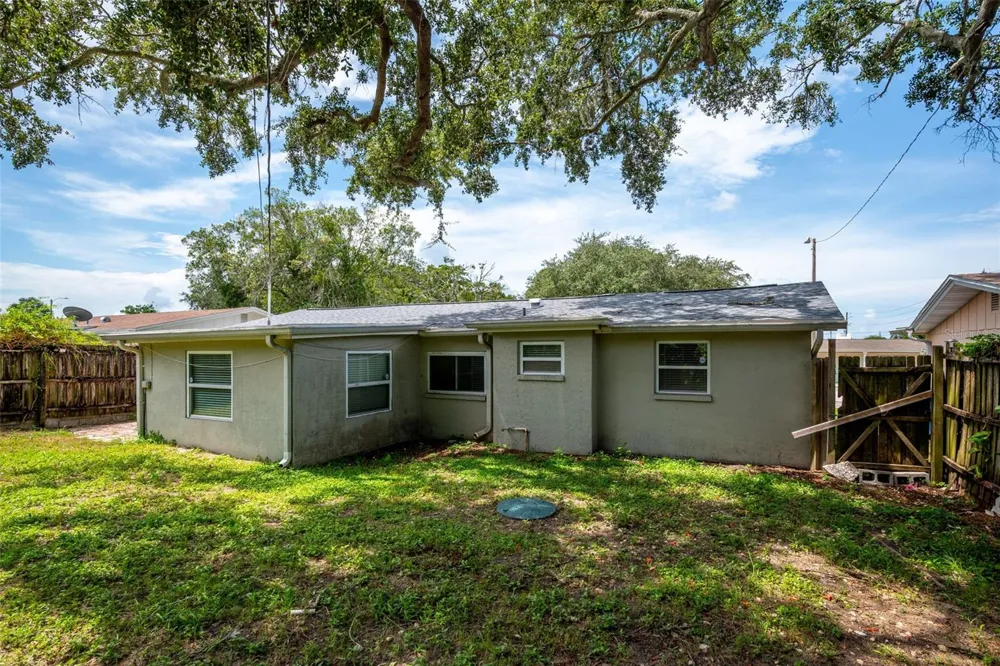3438 KIMBERLY OAKS DRIVE Holiday, FL 34691