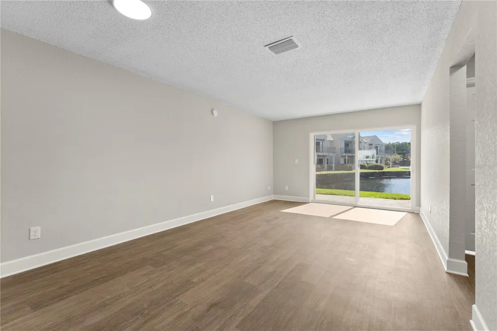 2508 WOODGATE BOULEVARD #105 Orlando, FL 32822