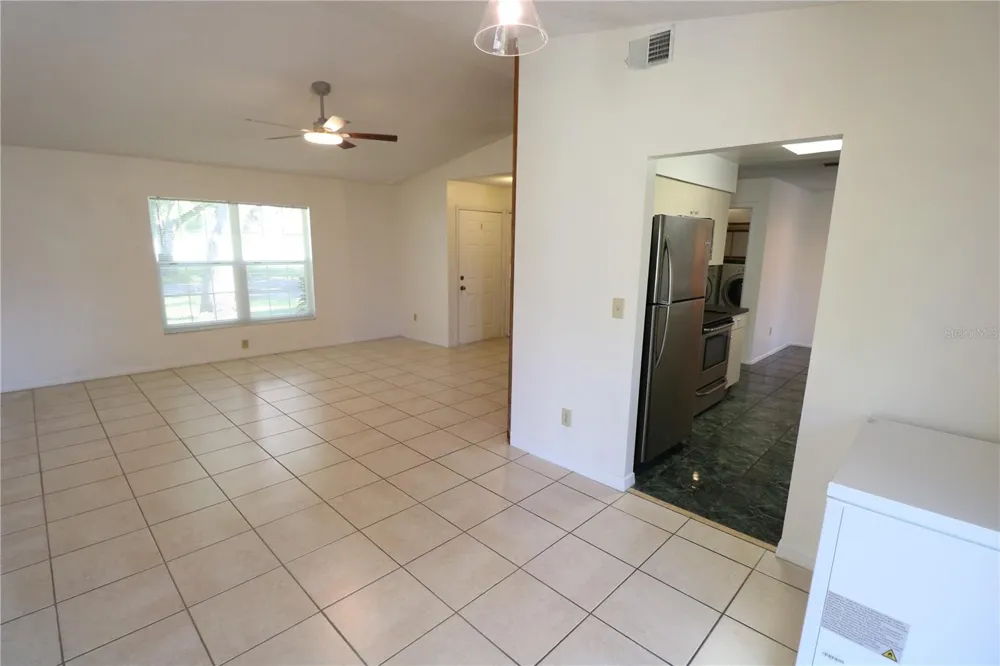 5017 OAKSHIRE DR Tampa, FL 33625