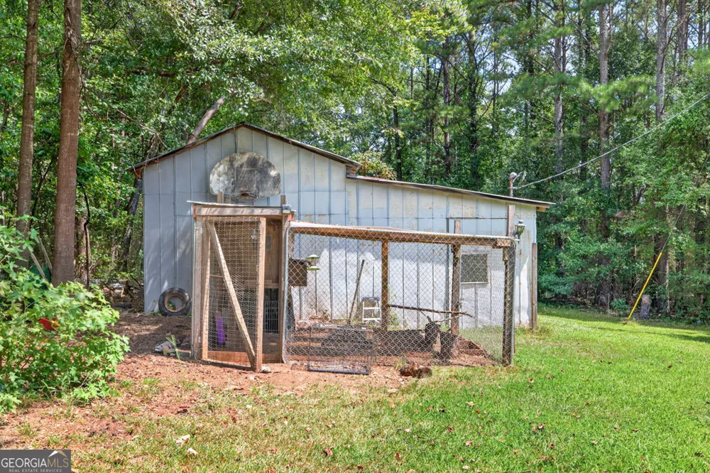 266 Pleasant Hill Church RD SE Winder, GA 30680
