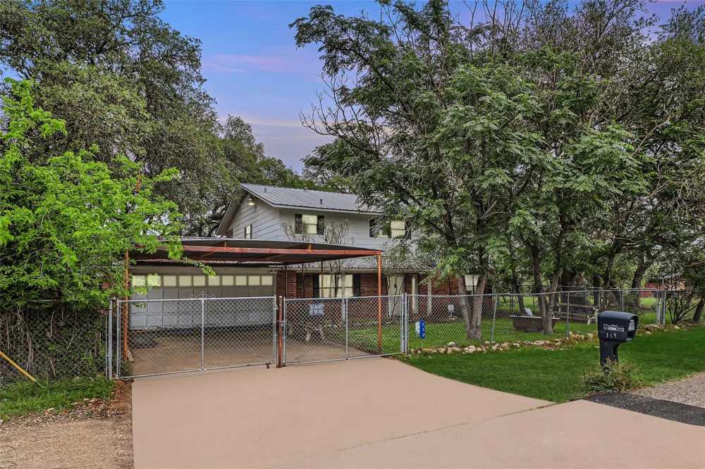 773 Lookout Drive Canyon Lake, TX 78133