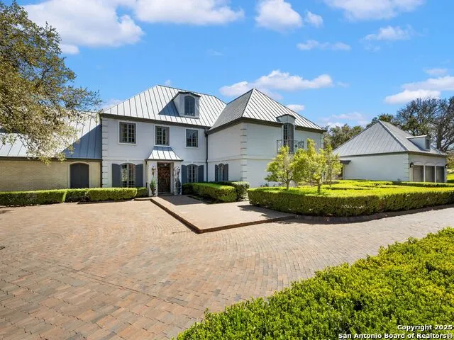 7 Lazy Hollow San Antonio, TX 78230