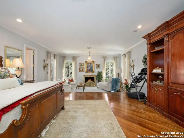 7 Lazy Hollow San Antonio, TX 78230