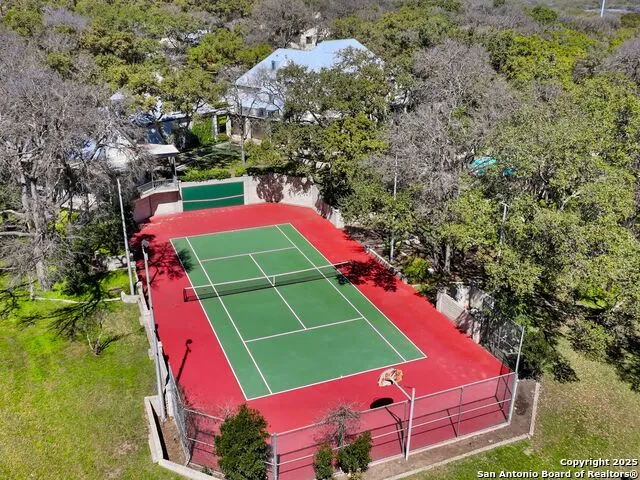 7 Lazy Hollow San Antonio, TX 78230