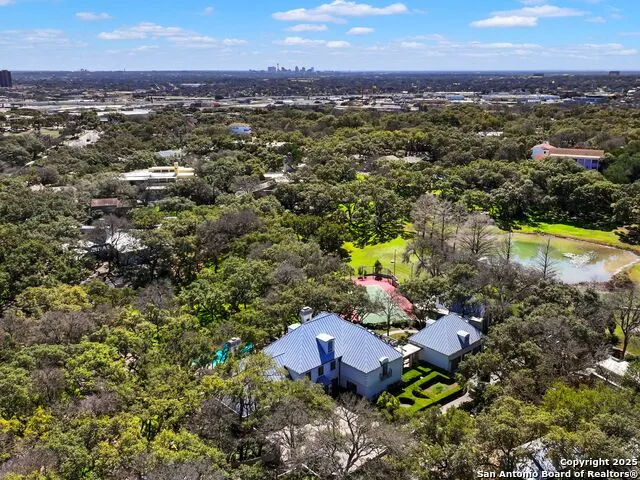 7 Lazy Hollow San Antonio, TX 78230