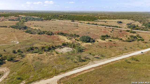 240 E ROLLING OAKS DR Goldthwaite, TX 76844