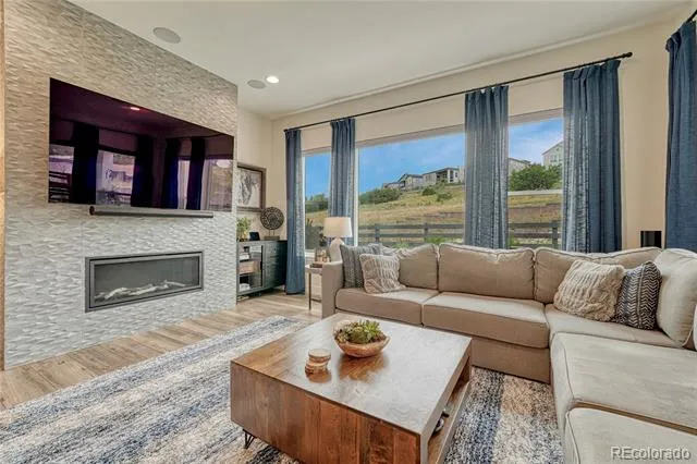 7201 Bellcove Trail Castle Pines, CO 80108