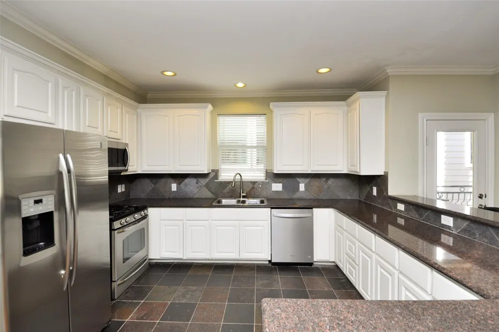 1613 Detering Street Houston, TX 77007