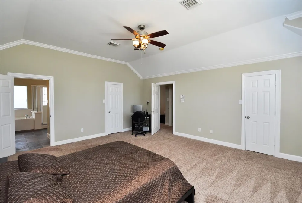 1613 Detering Street Houston, TX 77007