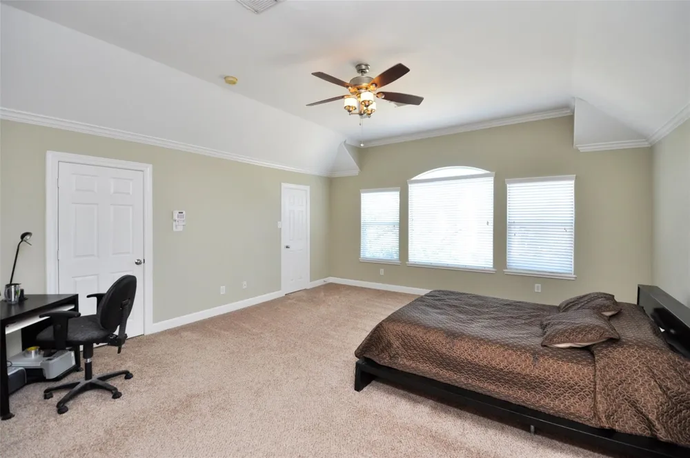 1613 Detering Street Houston, TX 77007