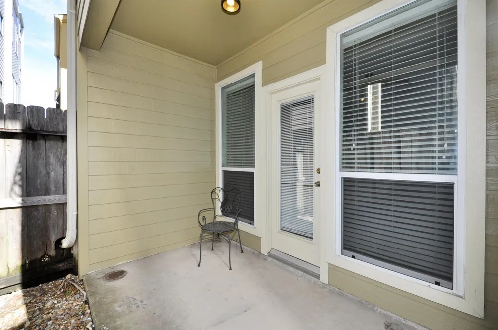 1613 Detering Street Houston, TX 77007