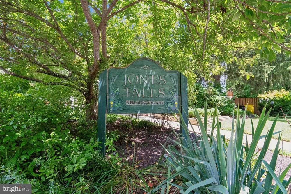 1724 JONES FALLS COURT Crofton, MD 21114