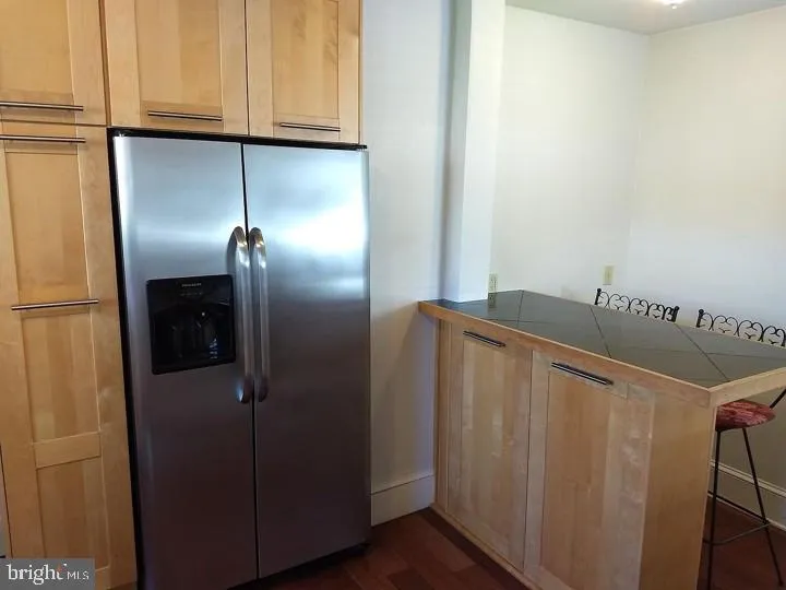 802 S GLEBE ROAD Arlington, VA 22204