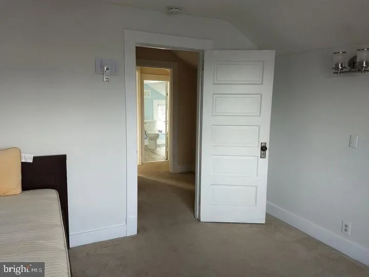 802 S GLEBE ROAD Arlington, VA 22204
