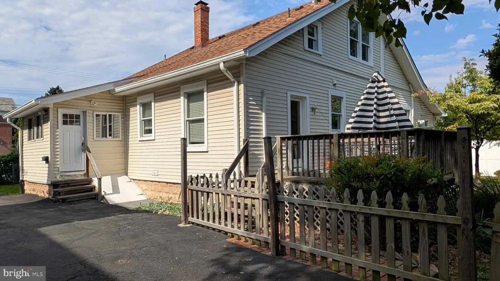 802 S GLEBE ROAD Arlington, VA 22204
