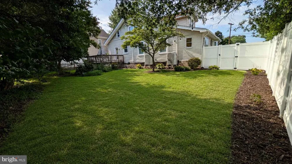 802 S GLEBE ROAD Arlington, VA 22204