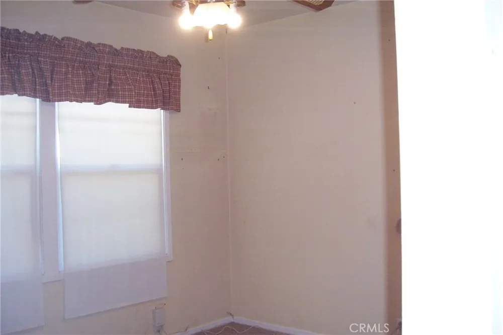 1632 Meserve Pomona, CA 91766