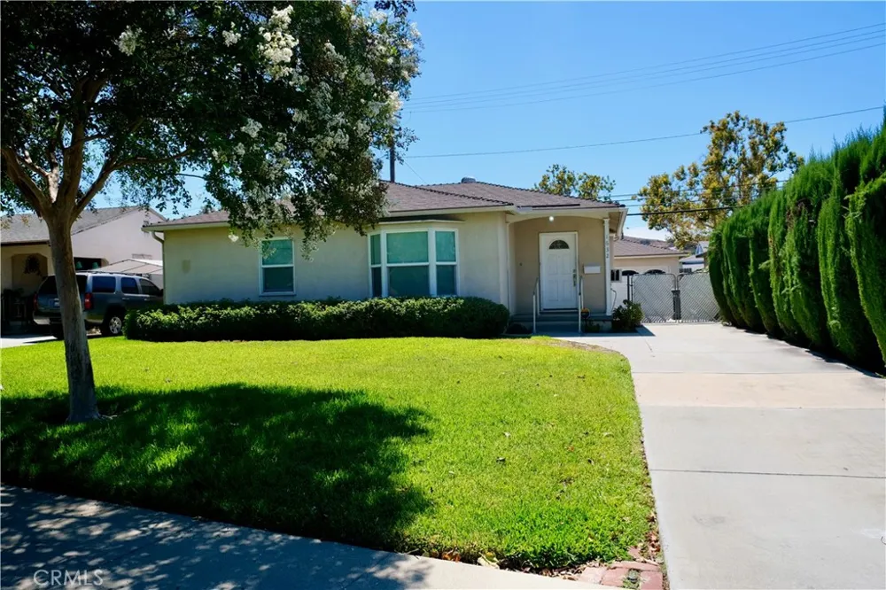 1632 Meserve Pomona, CA 91766
