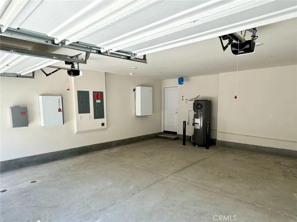 2754 E Bottas Privado Ontario, CA 91762