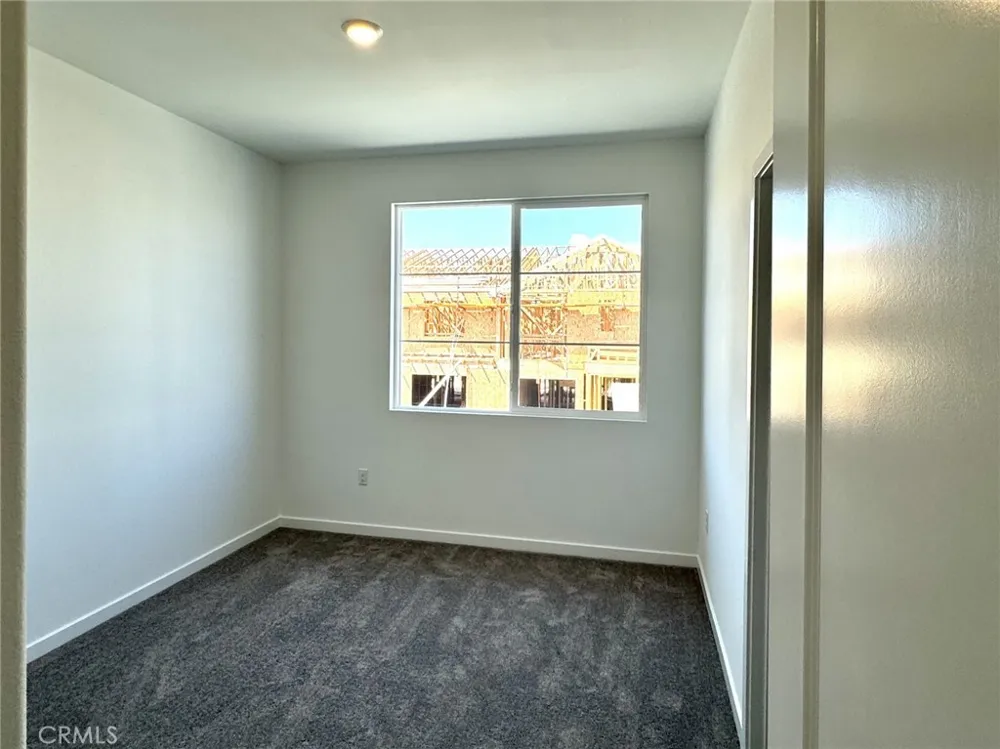 2754 E Bottas Privado Ontario, CA 91762