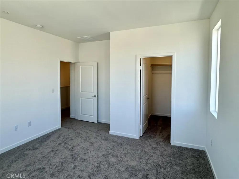2754 E Bottas Privado Ontario, CA 91762