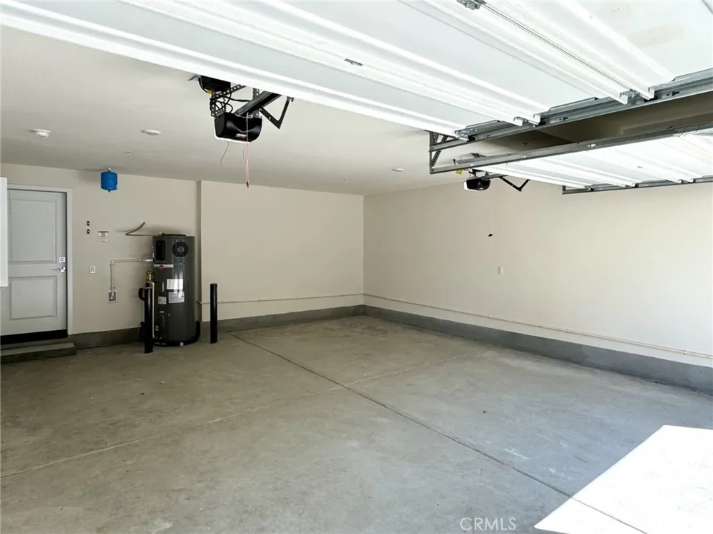 2754 E Bottas Privado Ontario, CA 91762