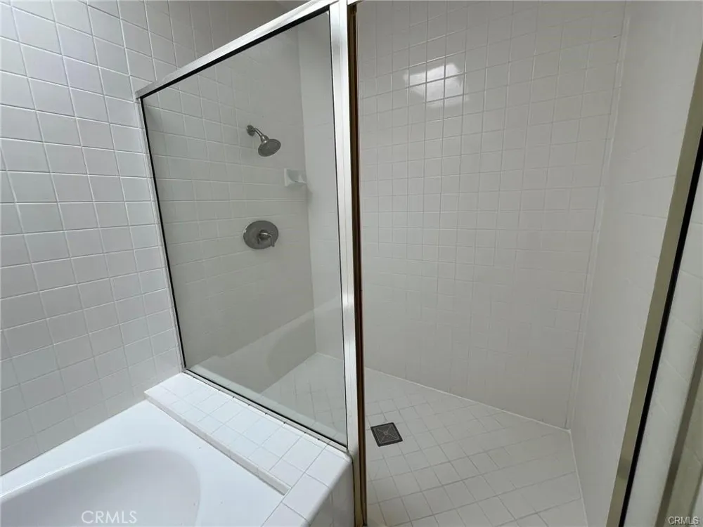 210 LILLE LANE 310 Newport Beach, CA 92663