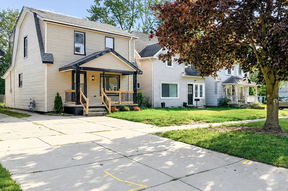 25503 New York Street Dearborn Heights, MI 48125