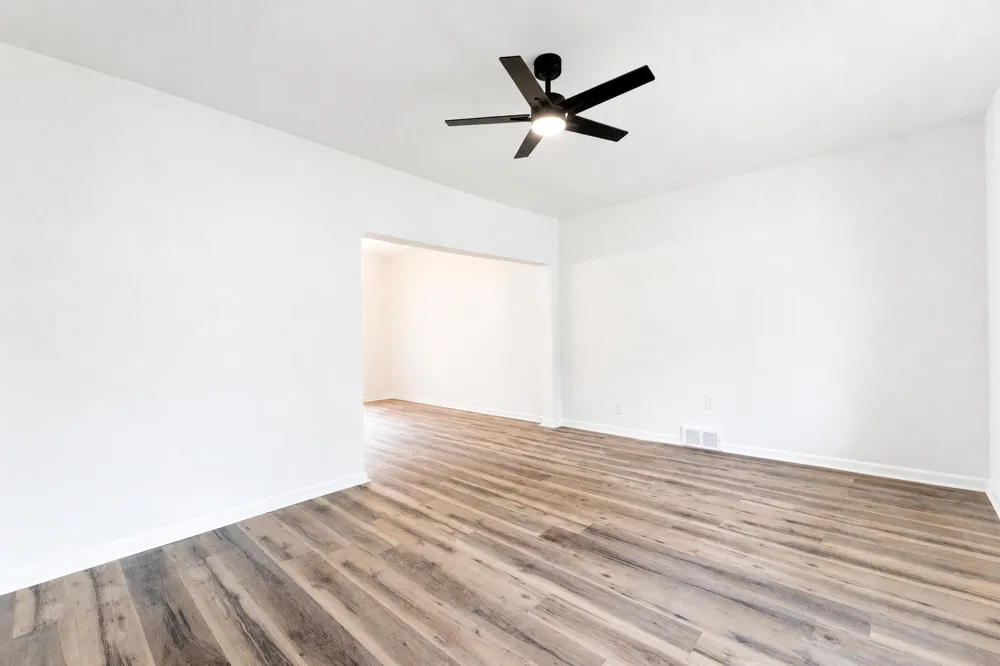 25503 New York Street Dearborn Heights, MI 48125